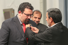 اعطای نشان عالی جمهوری اسلامی به سفیر ونزوئلا توسط رییس جمهوری 